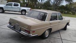 1971 Mercedes Benz 280SE 4.5L Diesel V8 in Pristine Condition