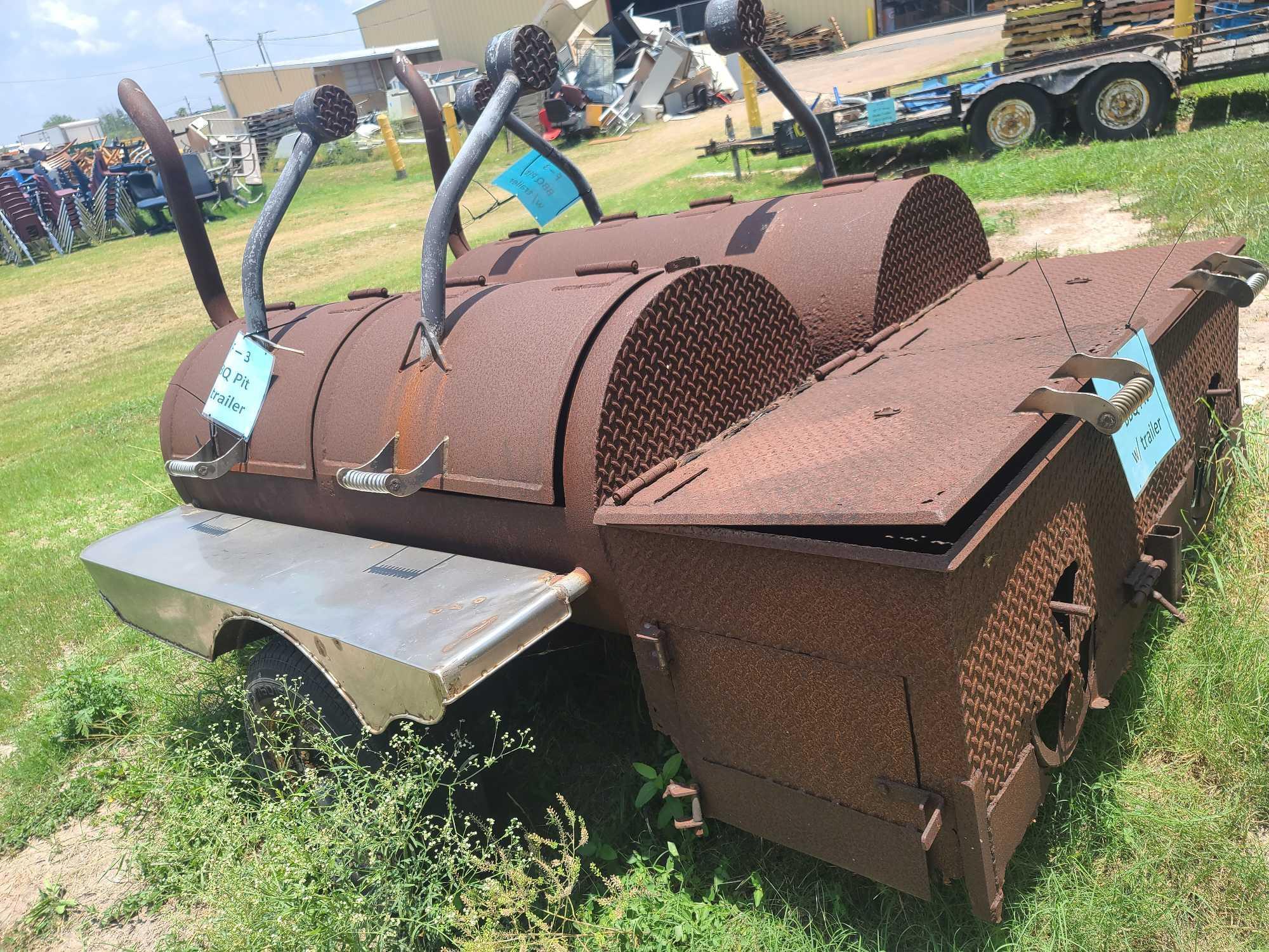 BBQ Pit w/ Trailer