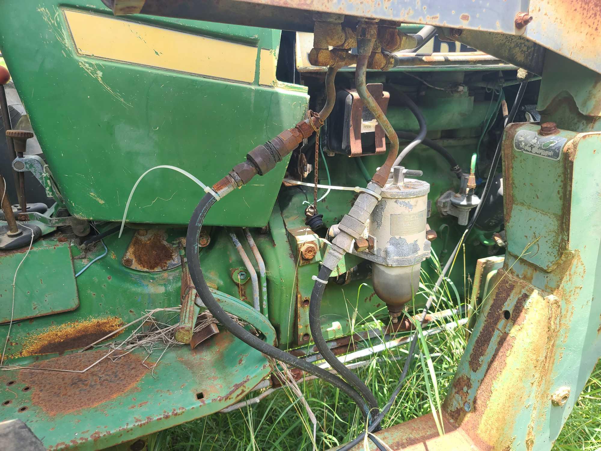 John Deere 2350 Tractor w/ Forks