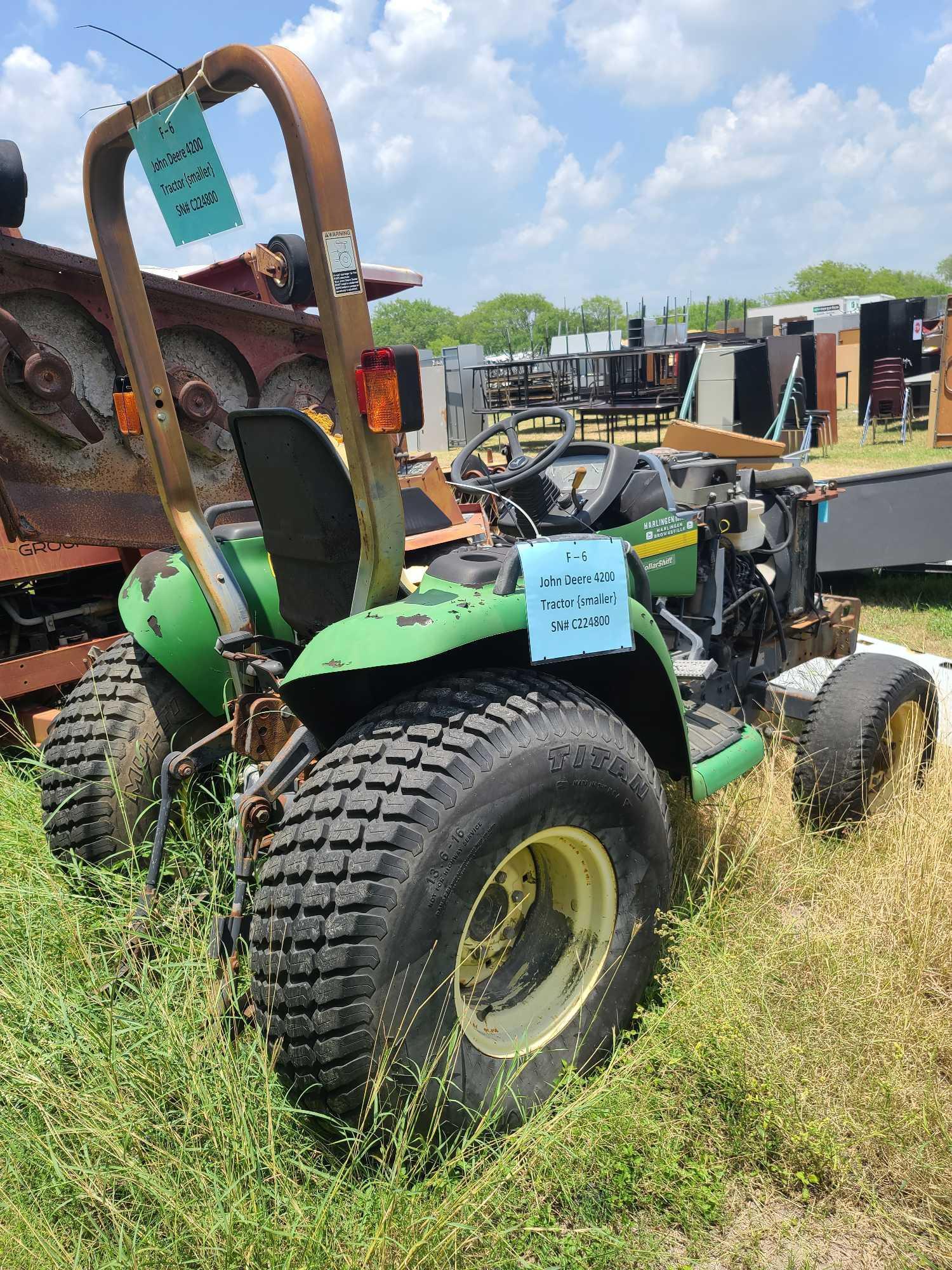 John Deere 4200 Tractor