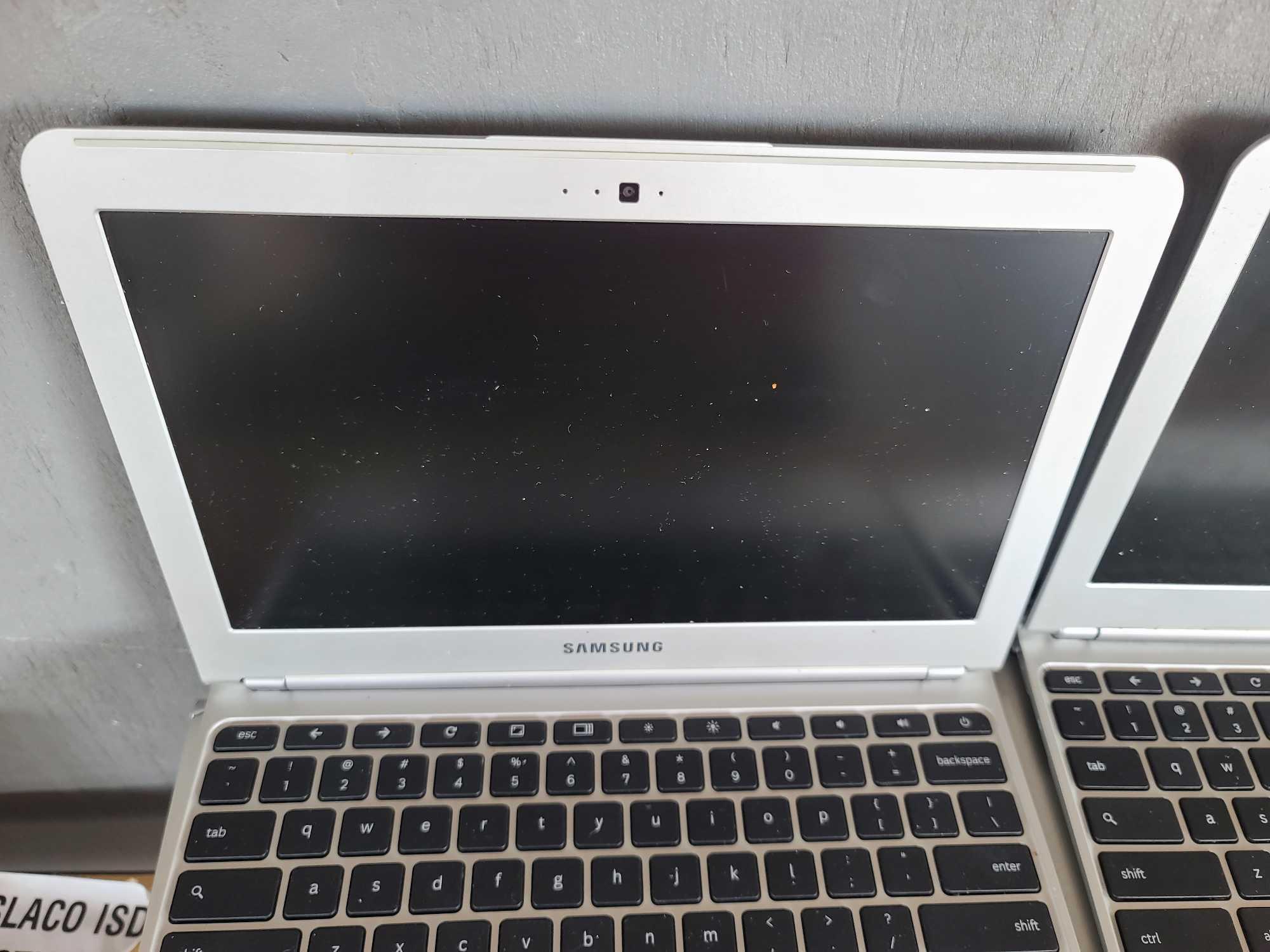 (14) Samsung Chromebooks