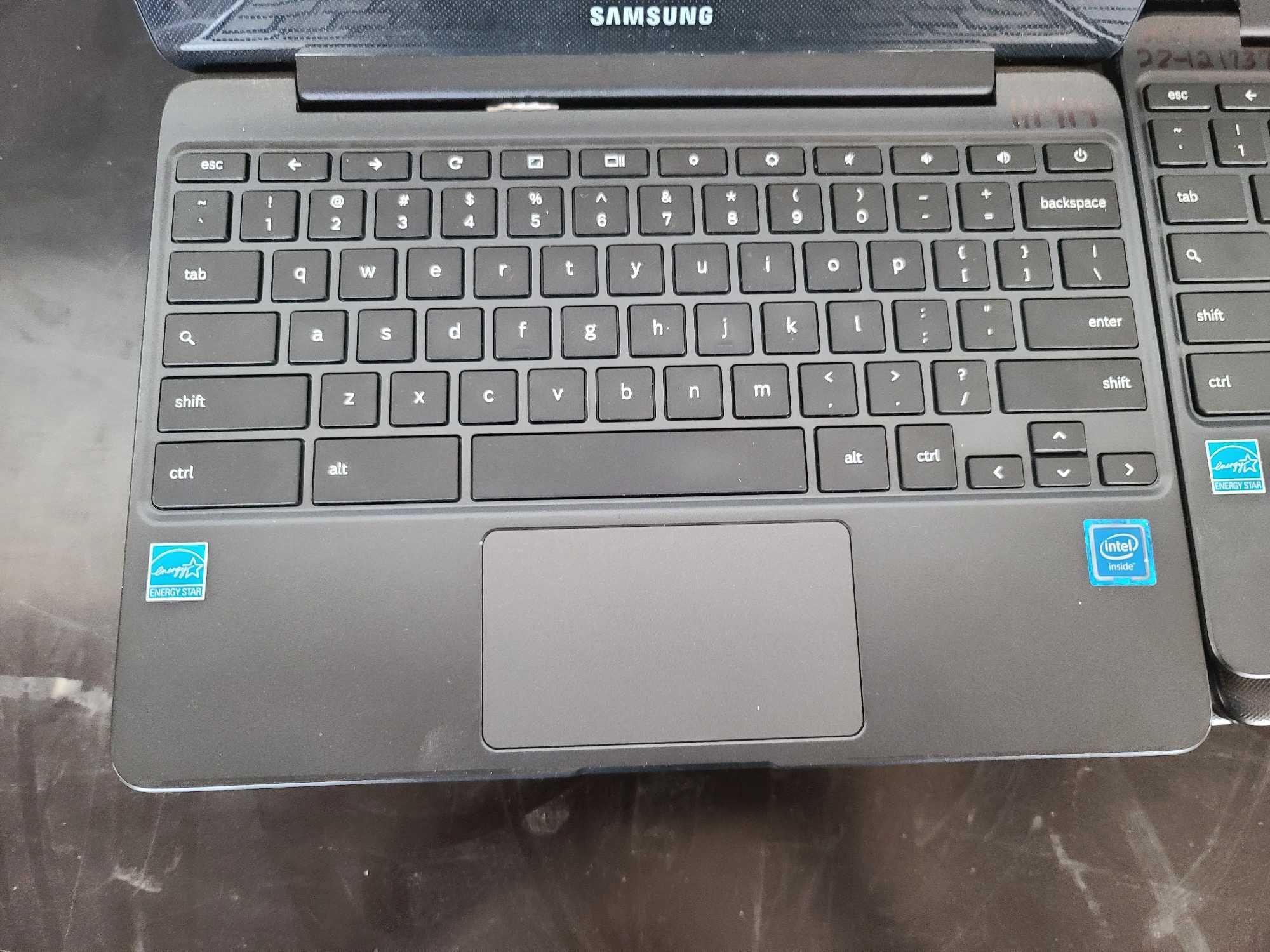 (12) Samsung Chromebooks