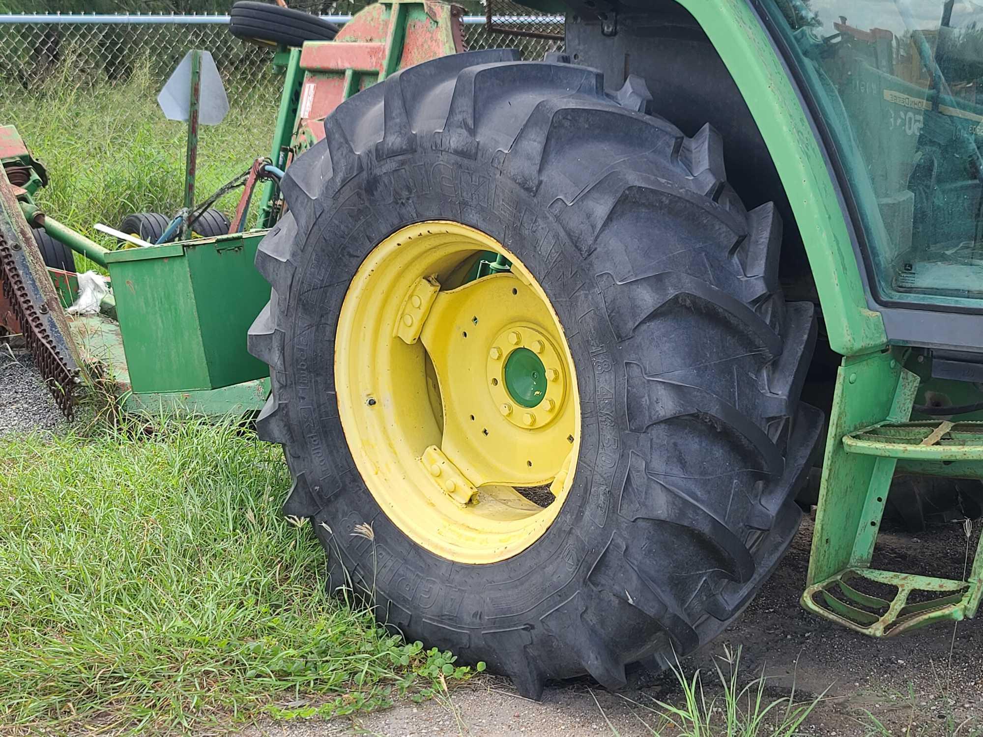 1995 JOHN DEERE 6300 TRACTOR W/RHINO SHREDDER