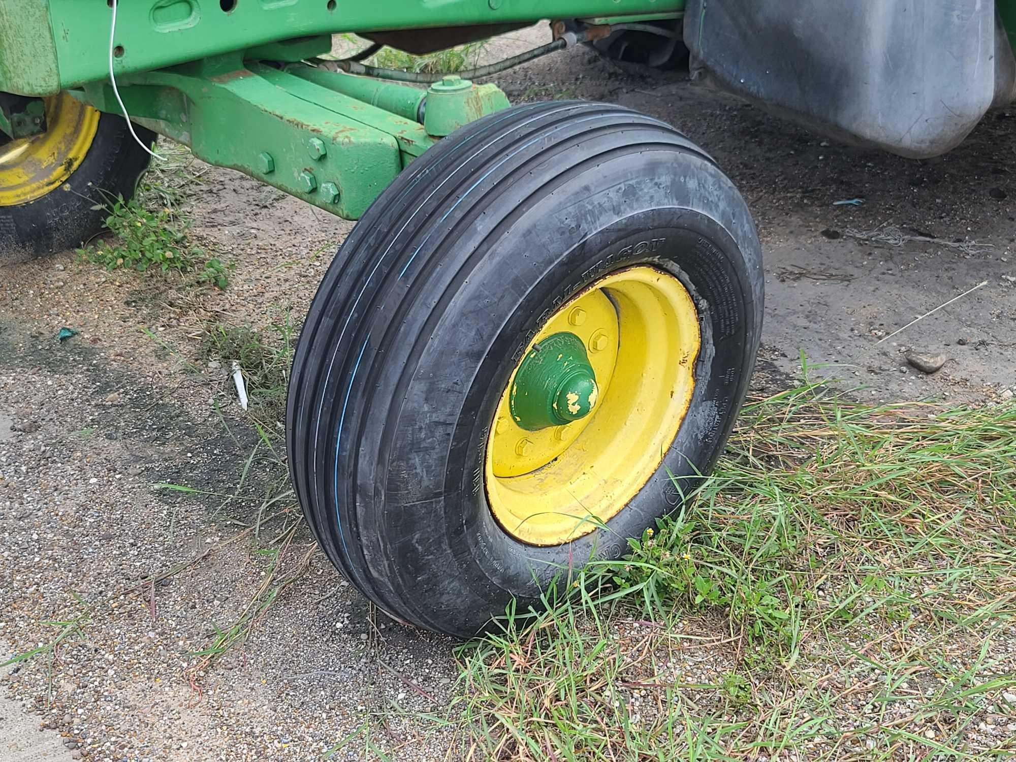 1995 JOHN DEERE 6300 TRACTOR W/RHINO SHREDDER