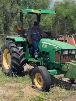 2008 John Deere 5303 Tractor (NO SHREDDER)