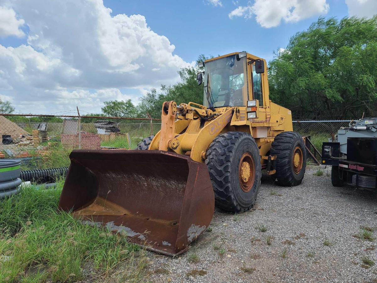 1995 CASE 621B FRONT END LOADER (SM)