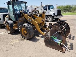 2009 CATERPILLAR 908H FRONTEND LOADER W/GRAPPLE