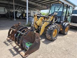 2009 CATERPILLAR 908H FRONTEND LOADER W/GRAPPLE