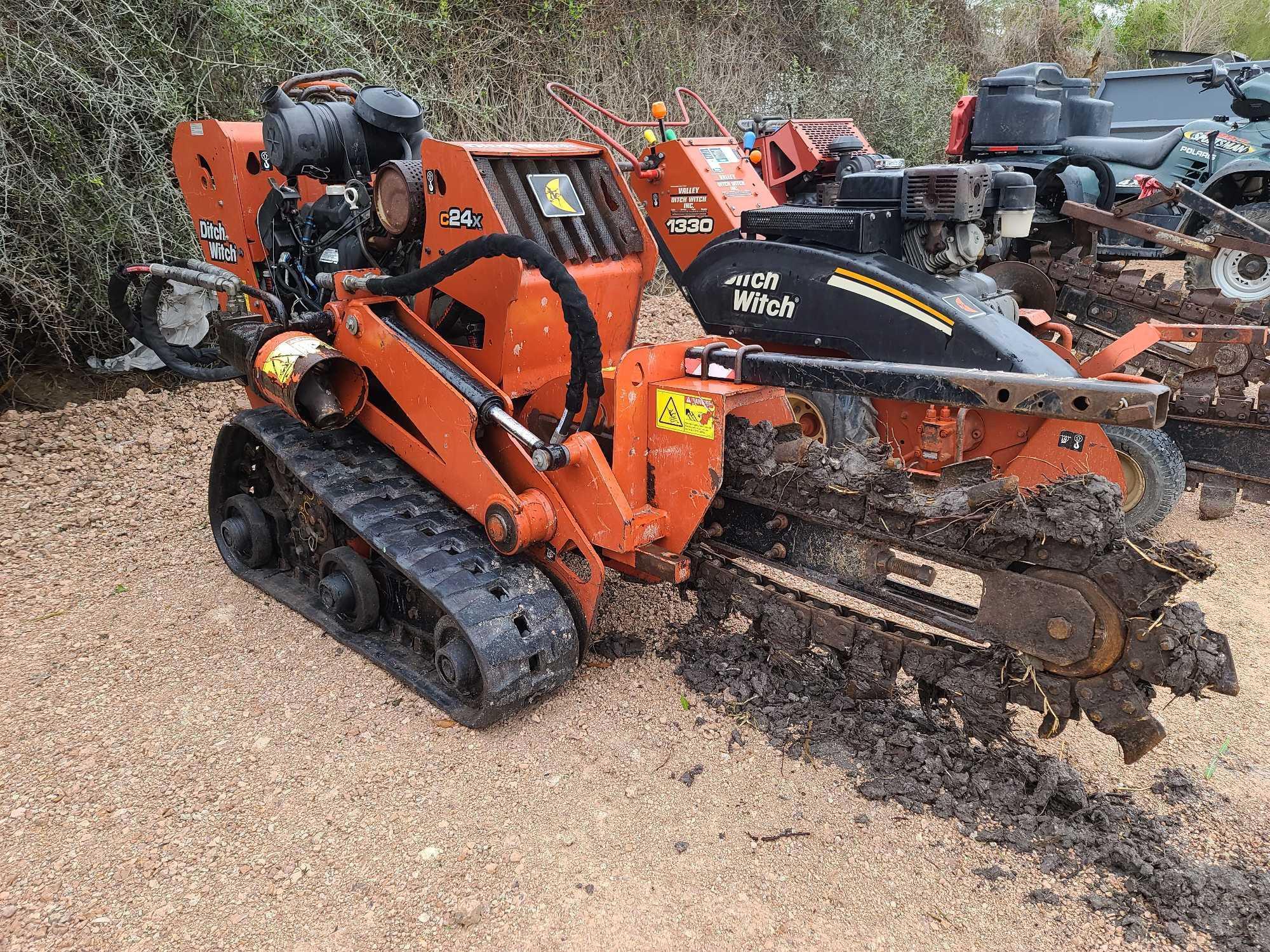 2016 Ditch Witch C24X with Boring Attachment