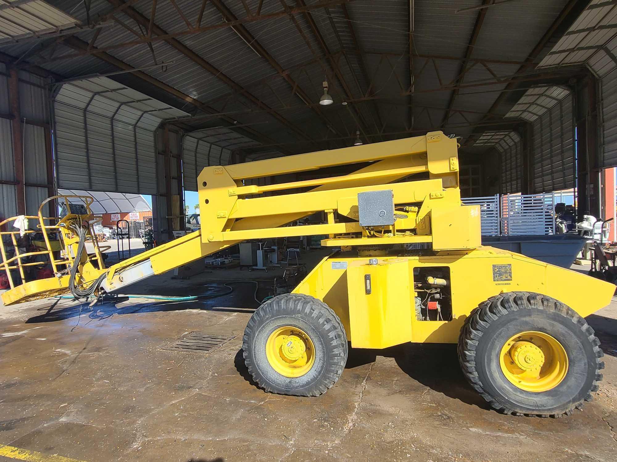 Condor RT48A Boom Lift