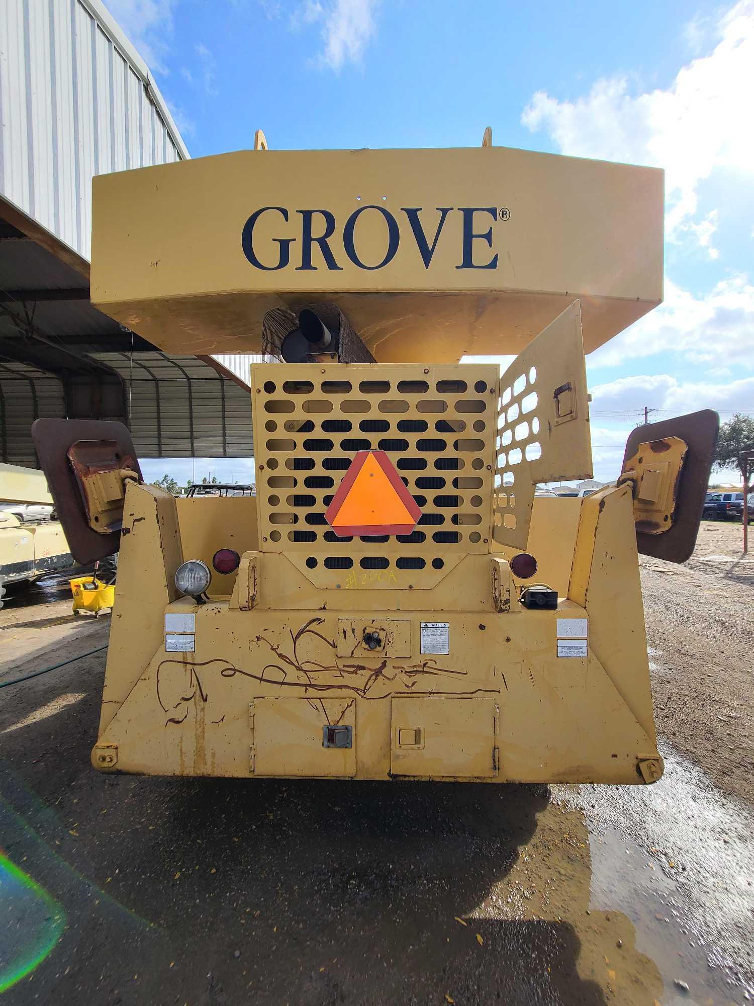 Grove RT58D 20-Ton Rough Terrain Crane