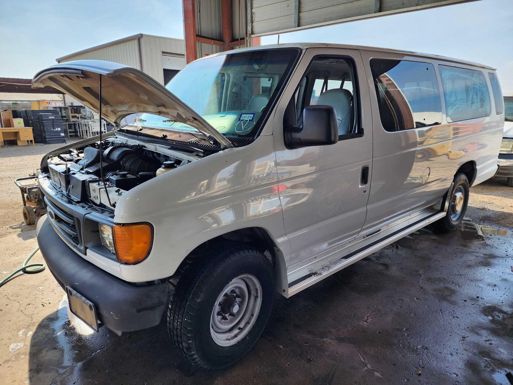 2003 Ford Econoline Wagon Van, VIN # 1FBSS31L43HA69846