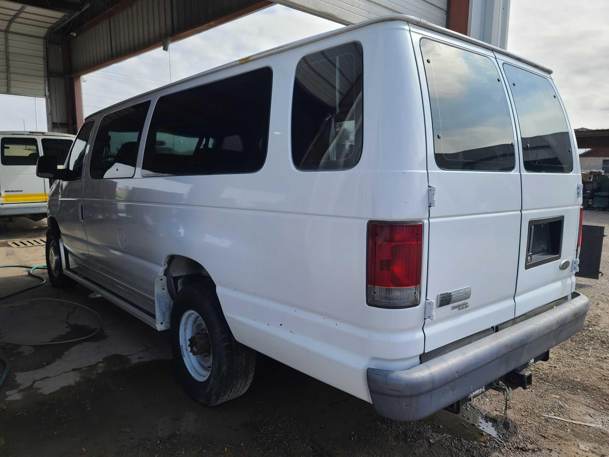 2006 Ford Econoline Wagon Van, VIN # 1FBSS31L46HA80365