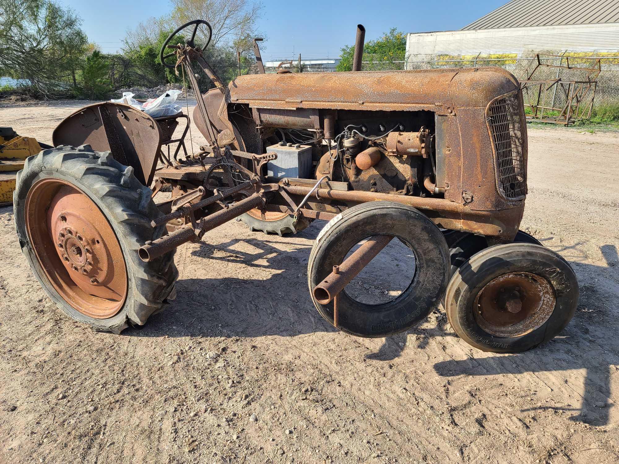 1947 Oliver"60" Row Crop 217103 TR218AP