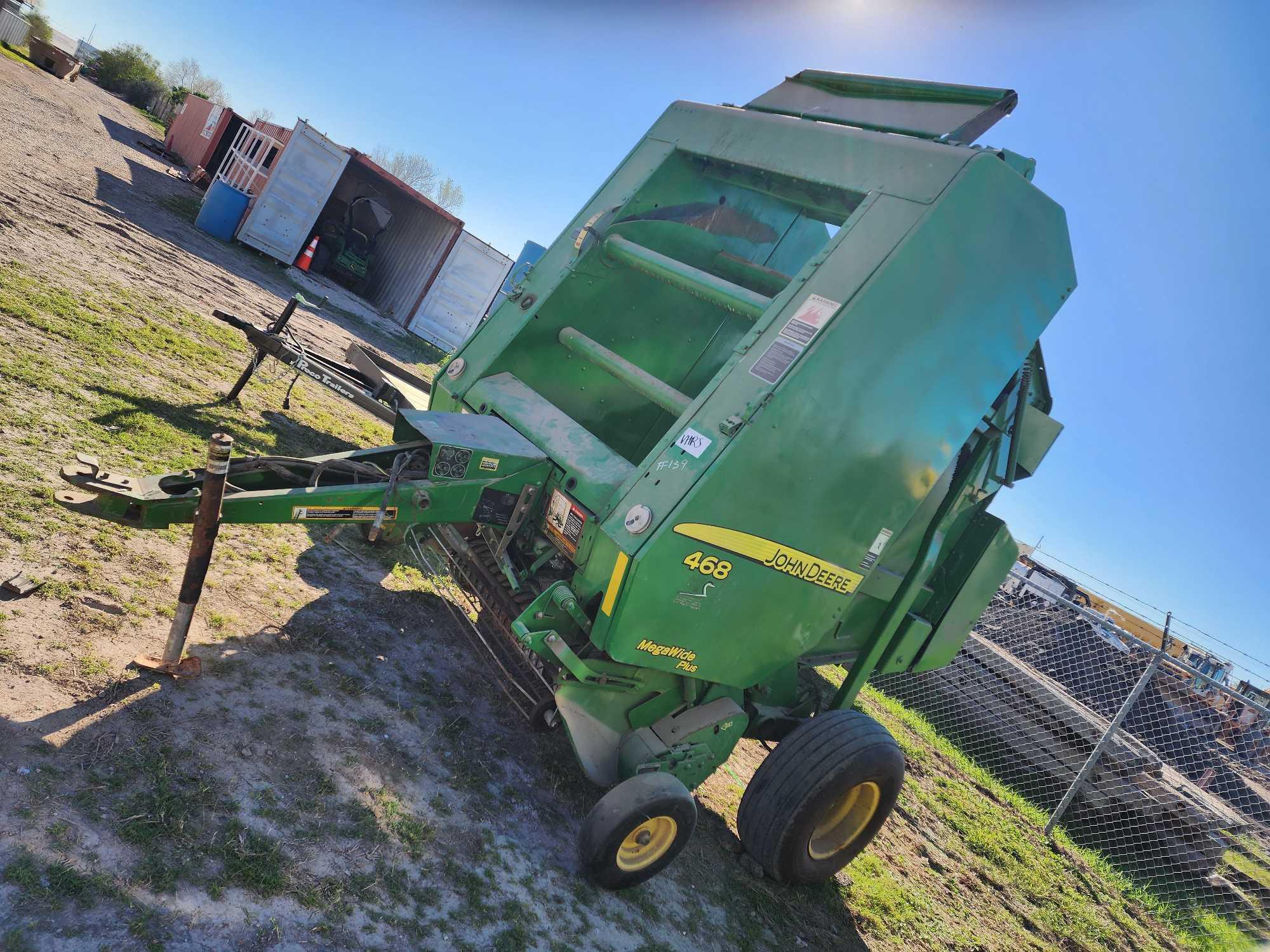 2010 John Deere Hay Baler 468 Megawide