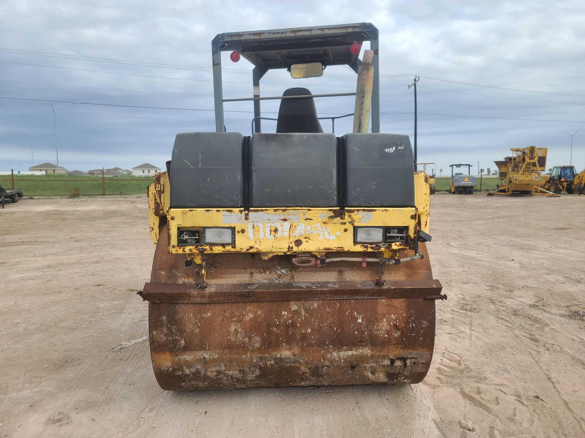 2001 Bomag BW151AD-2 Compactor Drum Roller