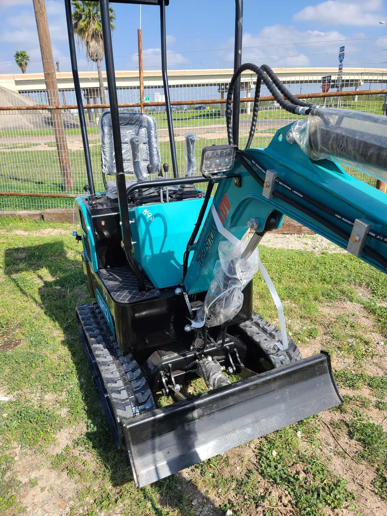 2022 AGROTK H-12 Mini Excavator 6.6t