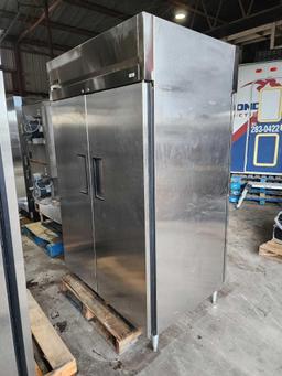 True TR2HPT-4HS-2S 4-Door Heated Commercial Food Cabinet