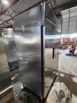 True Reach-In Stainless Steel Heated Cabinet