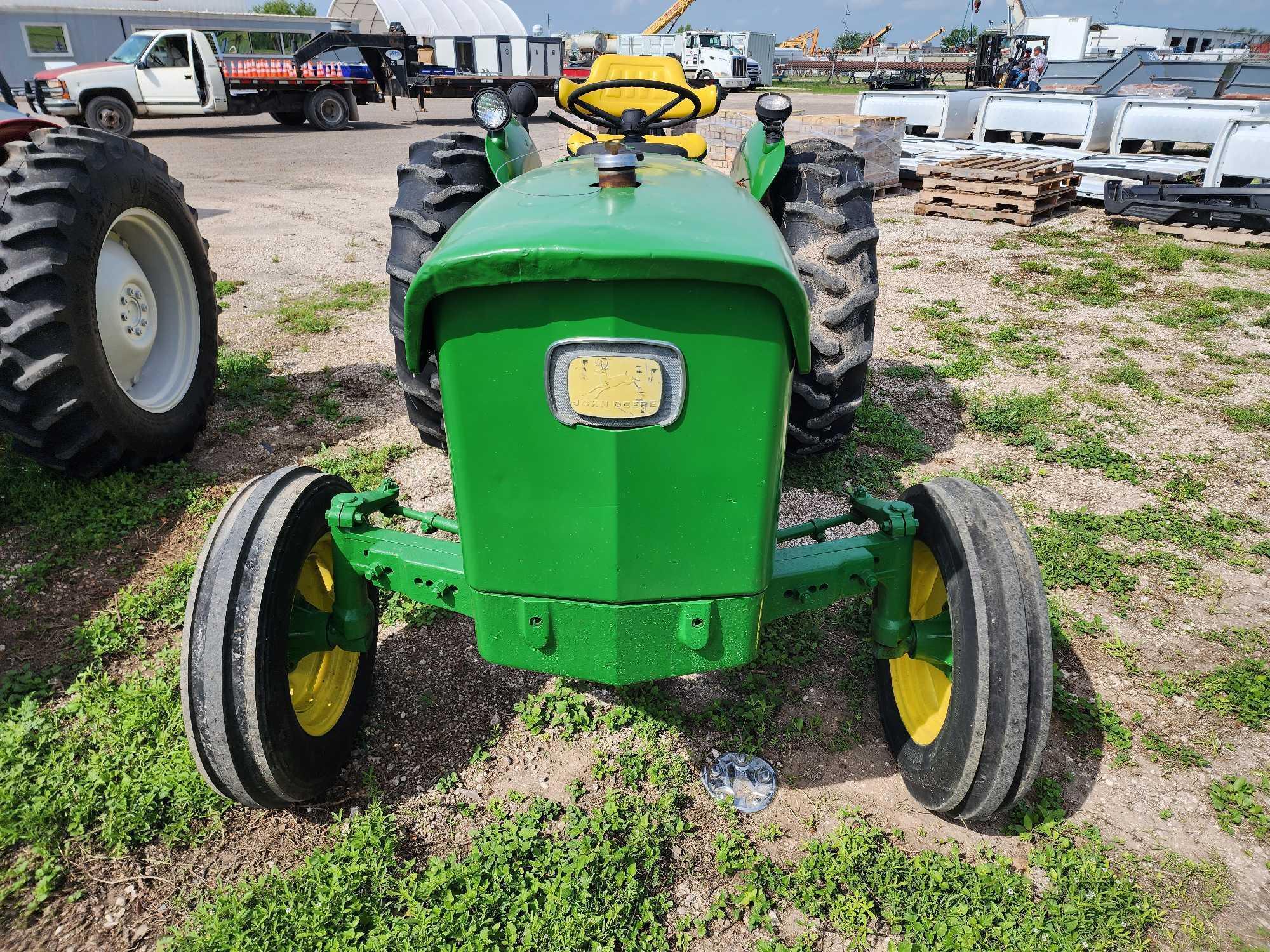 John Deere 820 Tractor