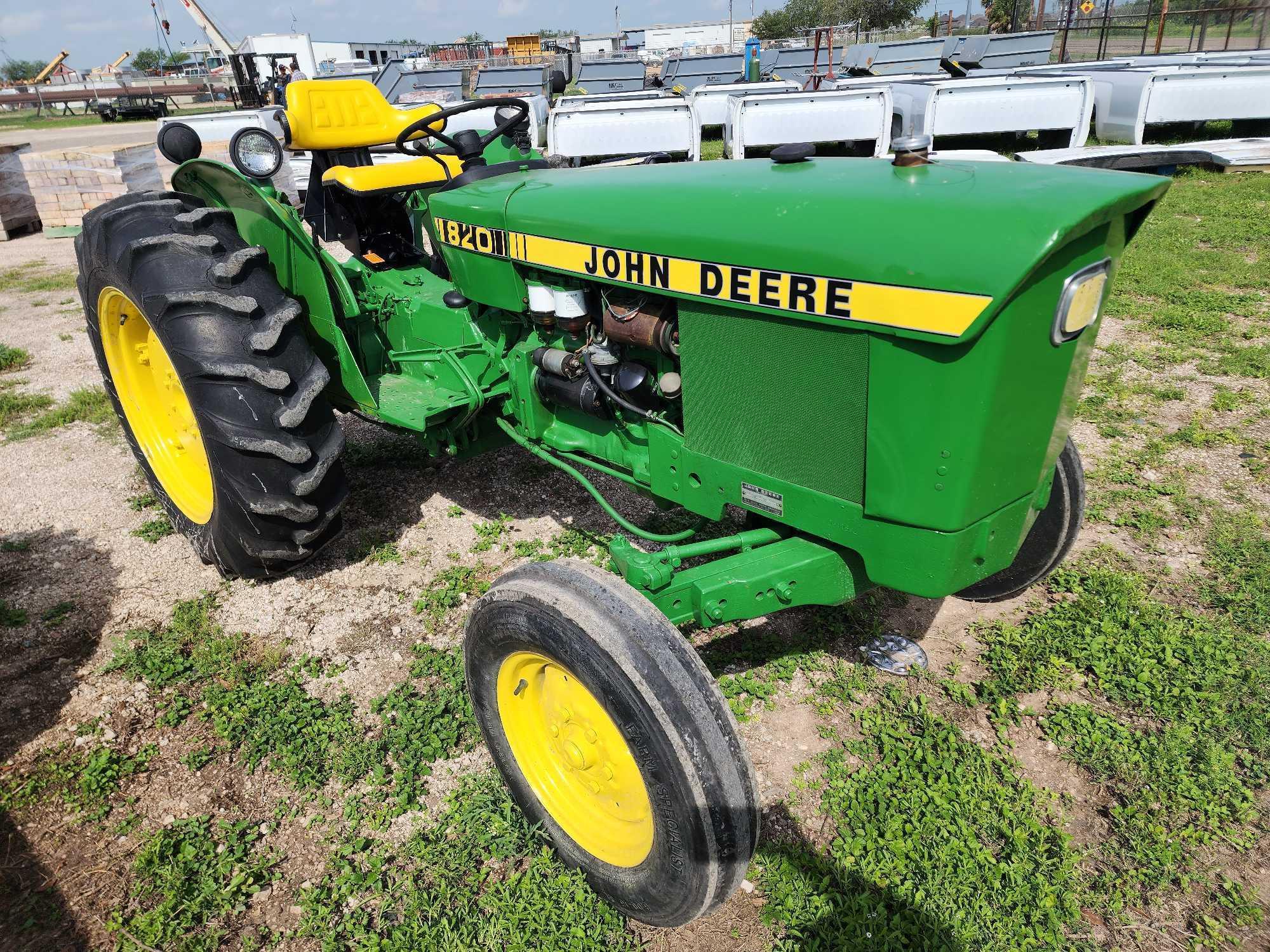 John Deere 820 Tractor