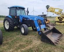 New Holland TD95D Tractor