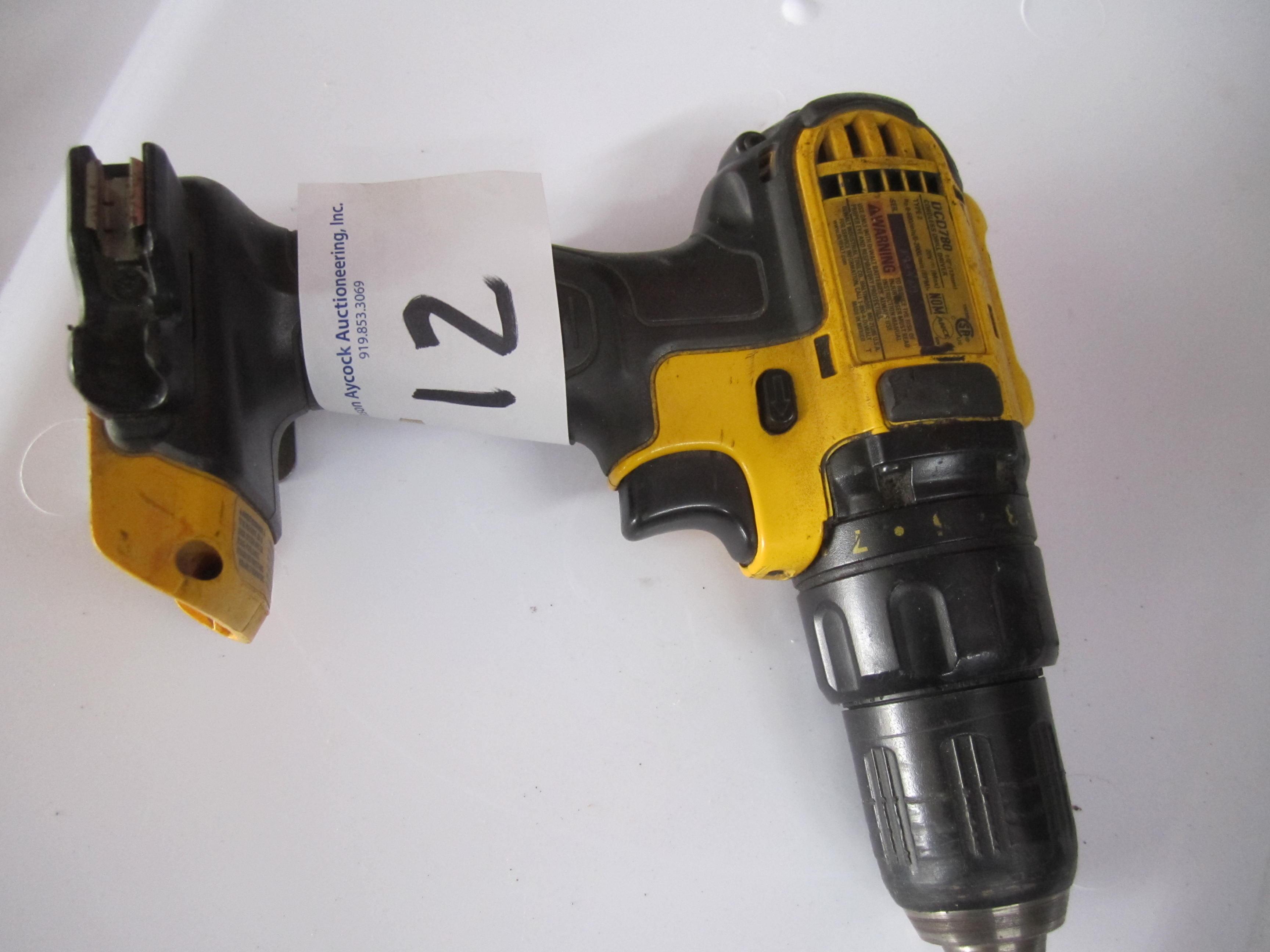 DEWALT 20V CORDLESS DRILL