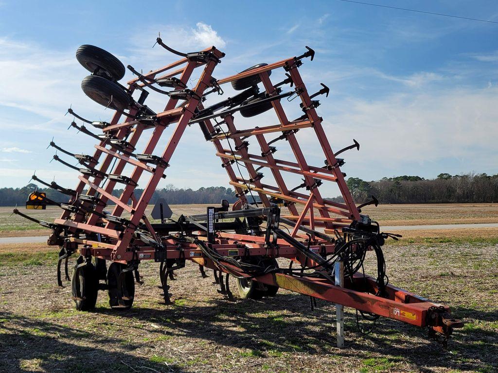 CASE IH FIELD CULTIVATOR