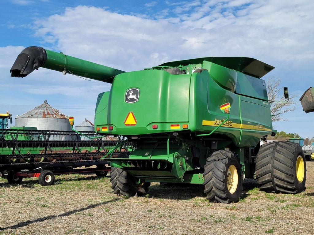 JOHN DEERE 9660 STS COMBINE MFWD