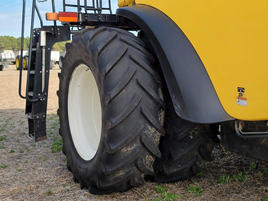 2009 NEW HOLLAND COMBINE CR9060