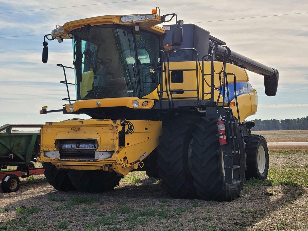 2009 NEW HOLLAND COMBINE CR9060