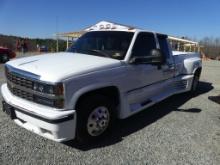 1991 CHEVROLET DUALLY, EXTENDED CAB, GAS ENGINE, AUTO TRANS, GOOSENECK HITCH, 68,750 MILES