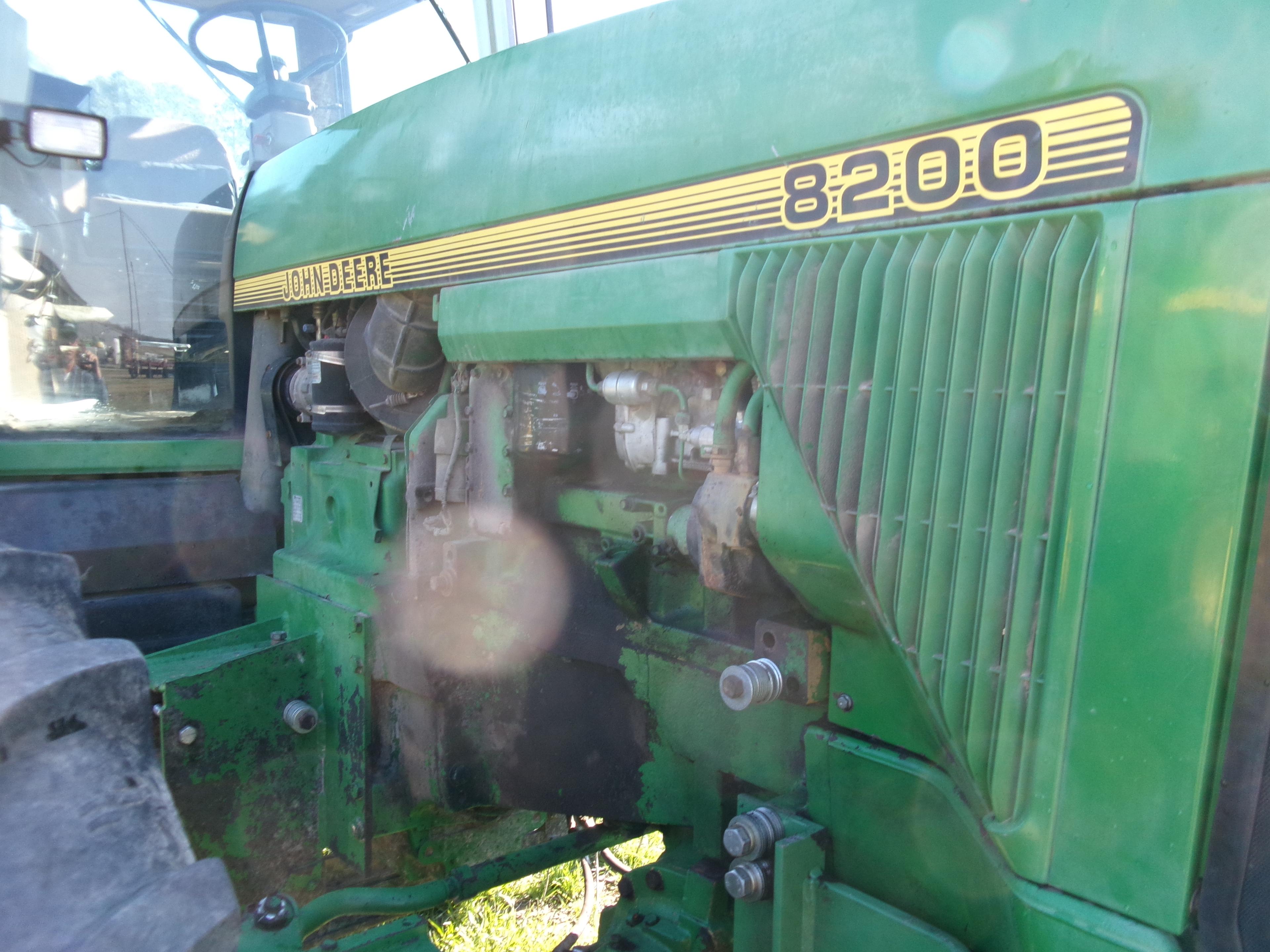 JD 8200 DSL, CAB, POWERSHIFT TRANS, MFWD, DUALS, 5 REMOTES, QUICK HITCH, 13,145 HRS, SN: 001829