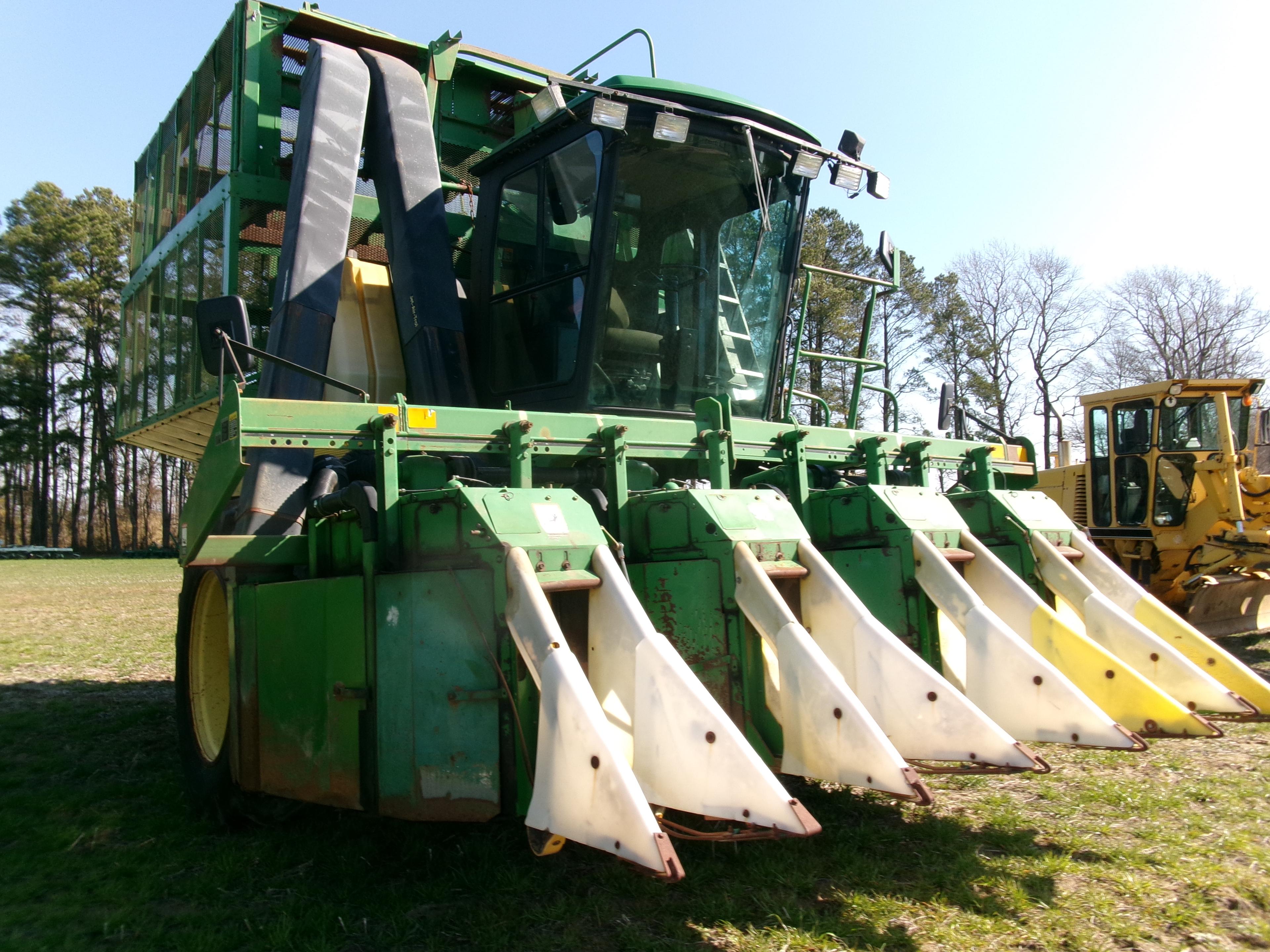 JD 9965 COTTON PICKER, DSL, DUALS, MUD HOG, 4485 ENG HRS, 3391 FAN HRS SN:7364