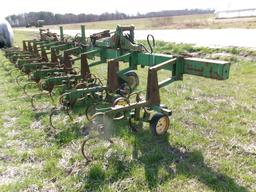 JD 845, 36” VERTICAL FOLD DANISH TINE CULTIVATOR