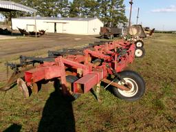 BUSHHOG 8 ROW BEDDER, DIRT DOOR, VERTICAL FOLD, 36” ROWS, PARALLEL LINKAGE