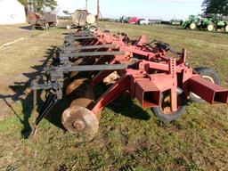 BUSHHOG 8 ROW BEDDER, DIRT DOOR, VERTICAL FOLD, 36” ROWS, PARALLEL LINKAGE