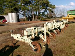 ORTHMAN 8 ROW CULTIVATOR, VERTICAL FOLD, 40” ROWS