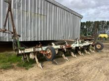 KMC 8-ROW RIPPER BEDDER ROW MARKERS DIRT DOOR VERTICAL FOLD 36” ROWS