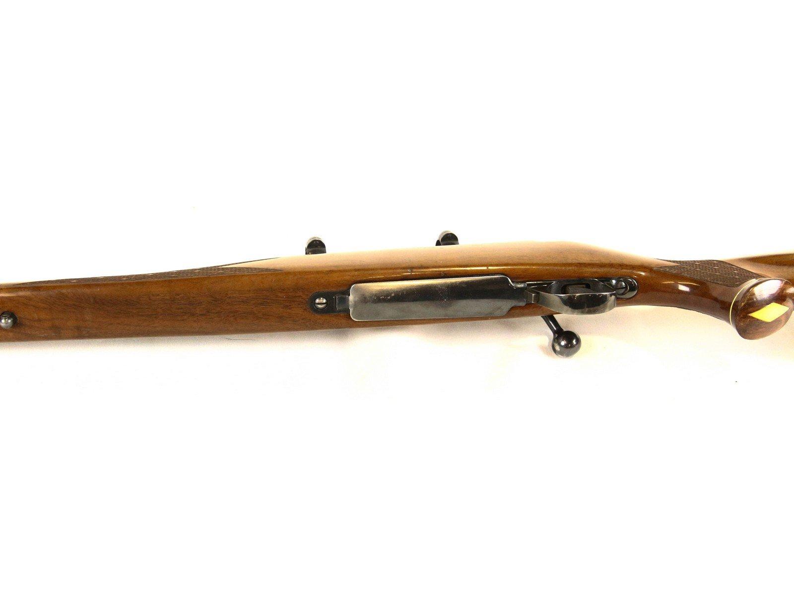 Weatherby Mark V Wby 300 Magnum Caliber Rifle