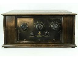 Colonial Radio Model 21