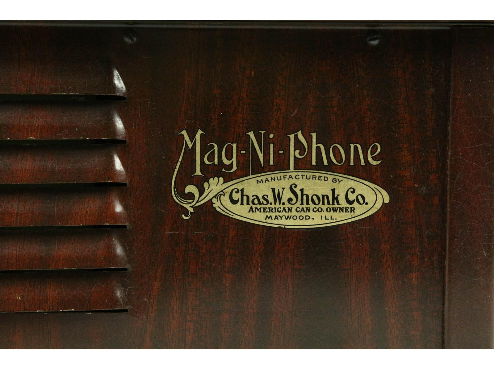 Mag-Ni-Phone Disc Phonograph