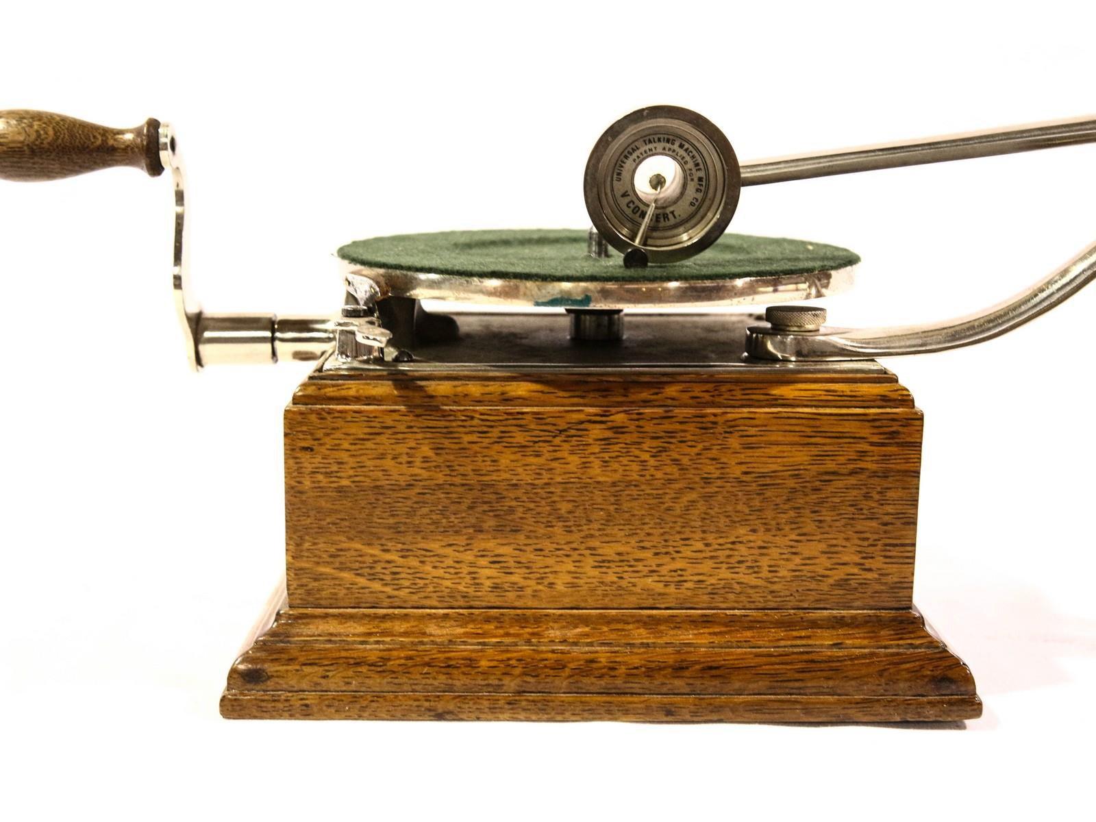 Zonophone D Phonograph