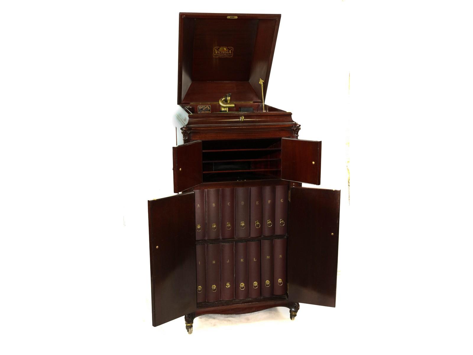 Victor Victrola XVI Phonograph Mahogany