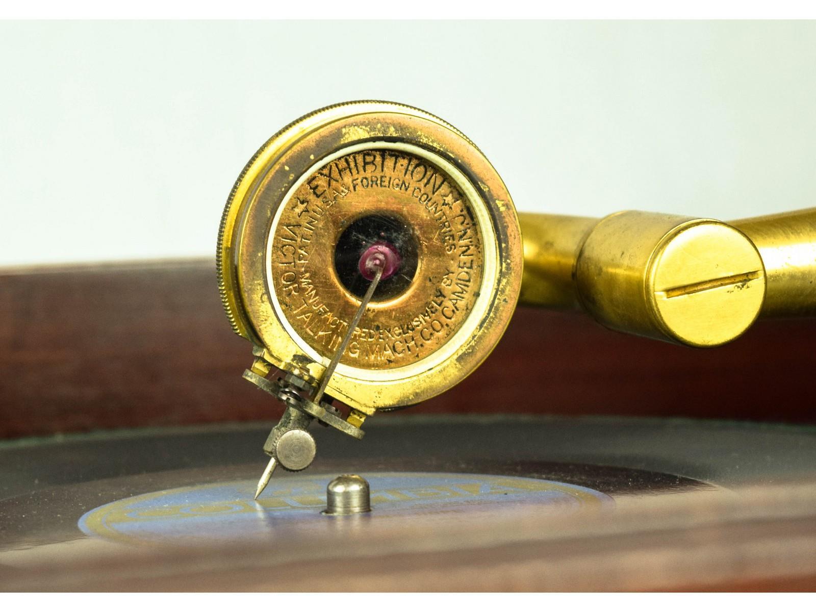 Victor Talking Machine Victrola VV-XI Phonograph