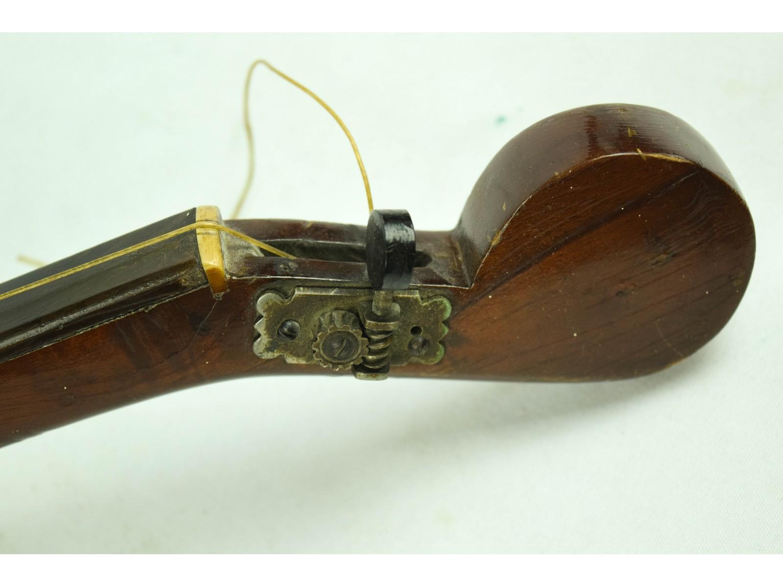 Stroviola Musical Instrument Horn Violin