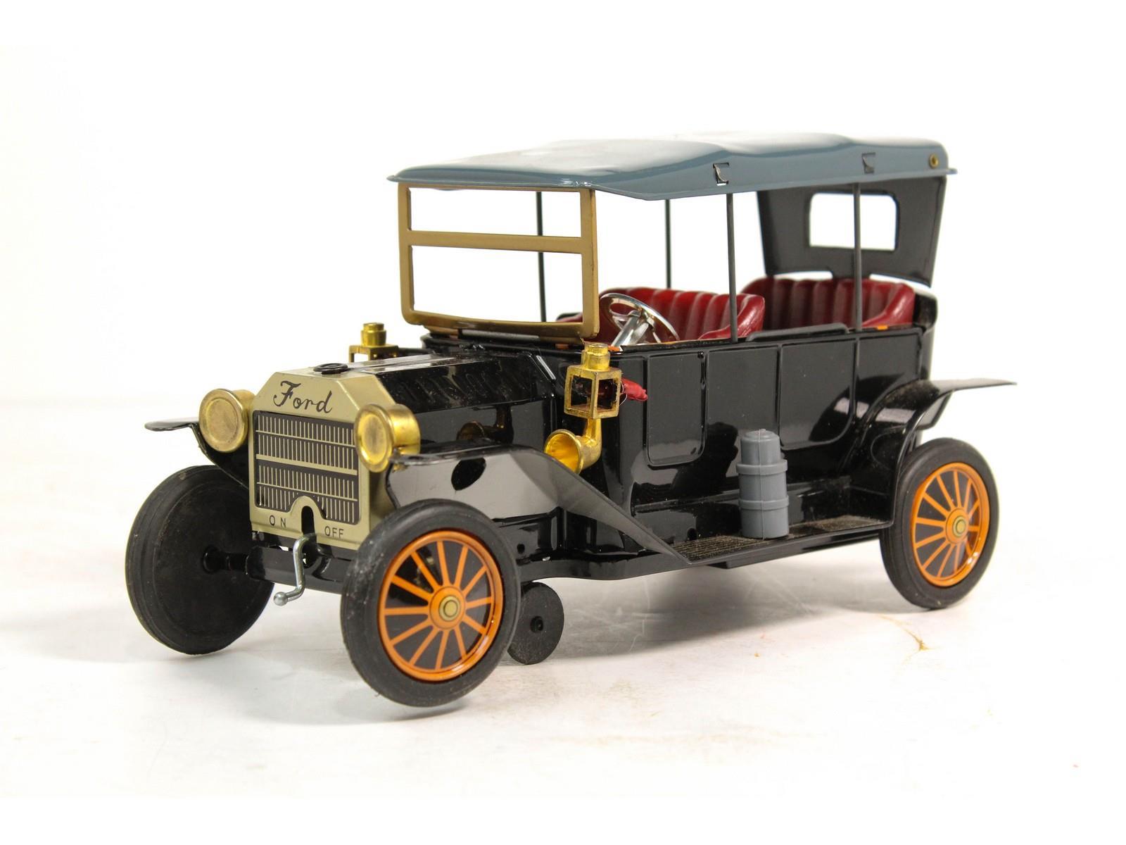 Ford Model T Scale Model Battery Operated