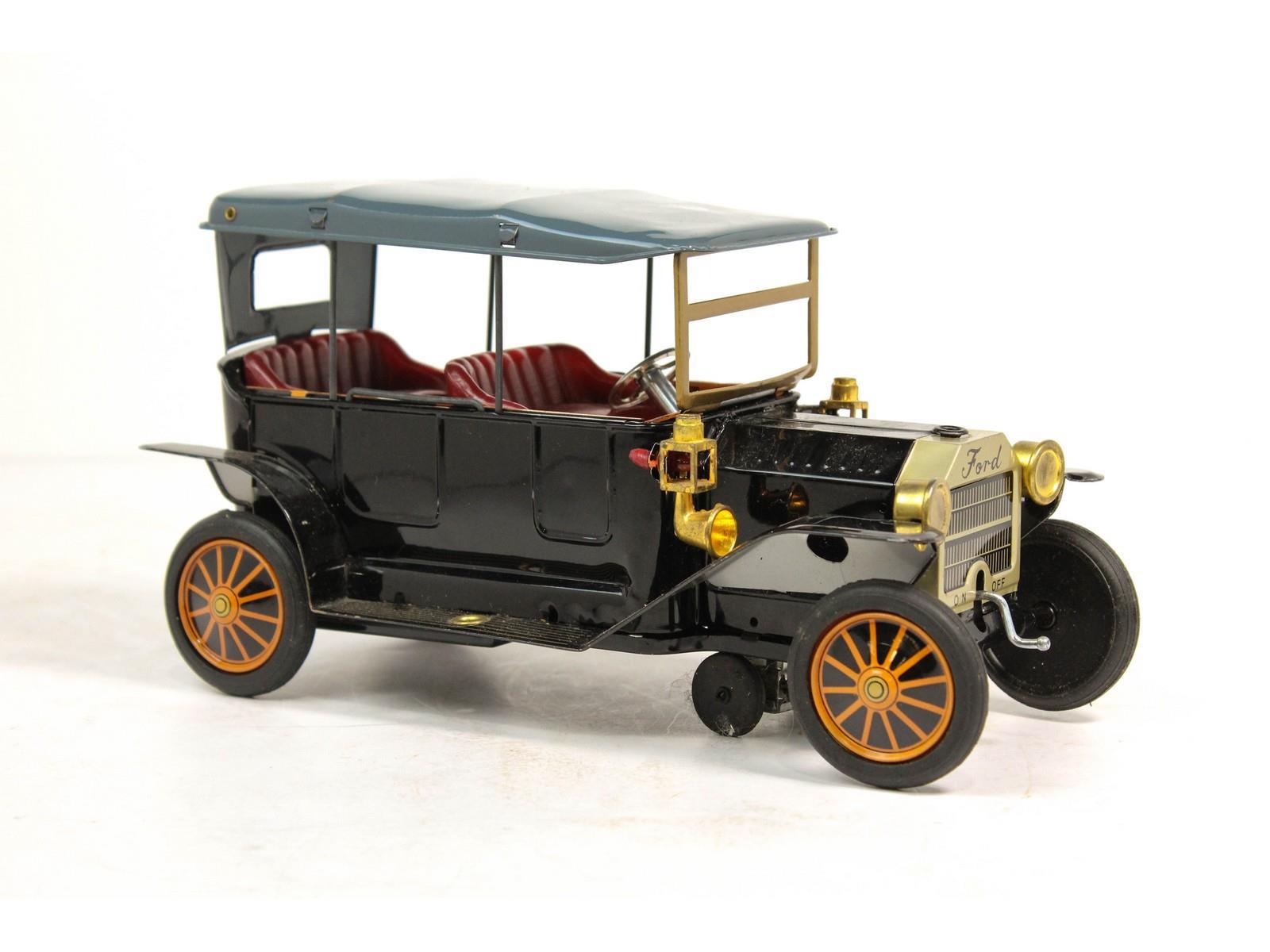 Ford Model T Scale Model Battery Operated