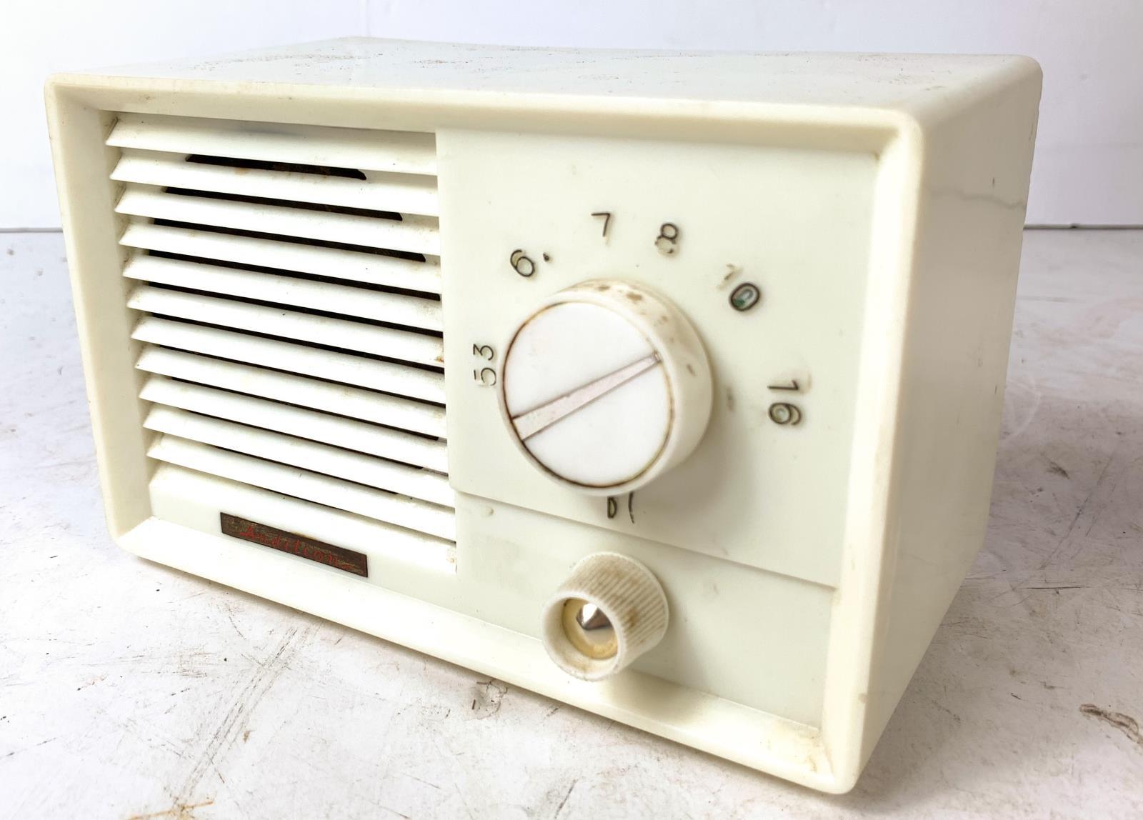 2 Japanese Tube and 2 Transistor Radios