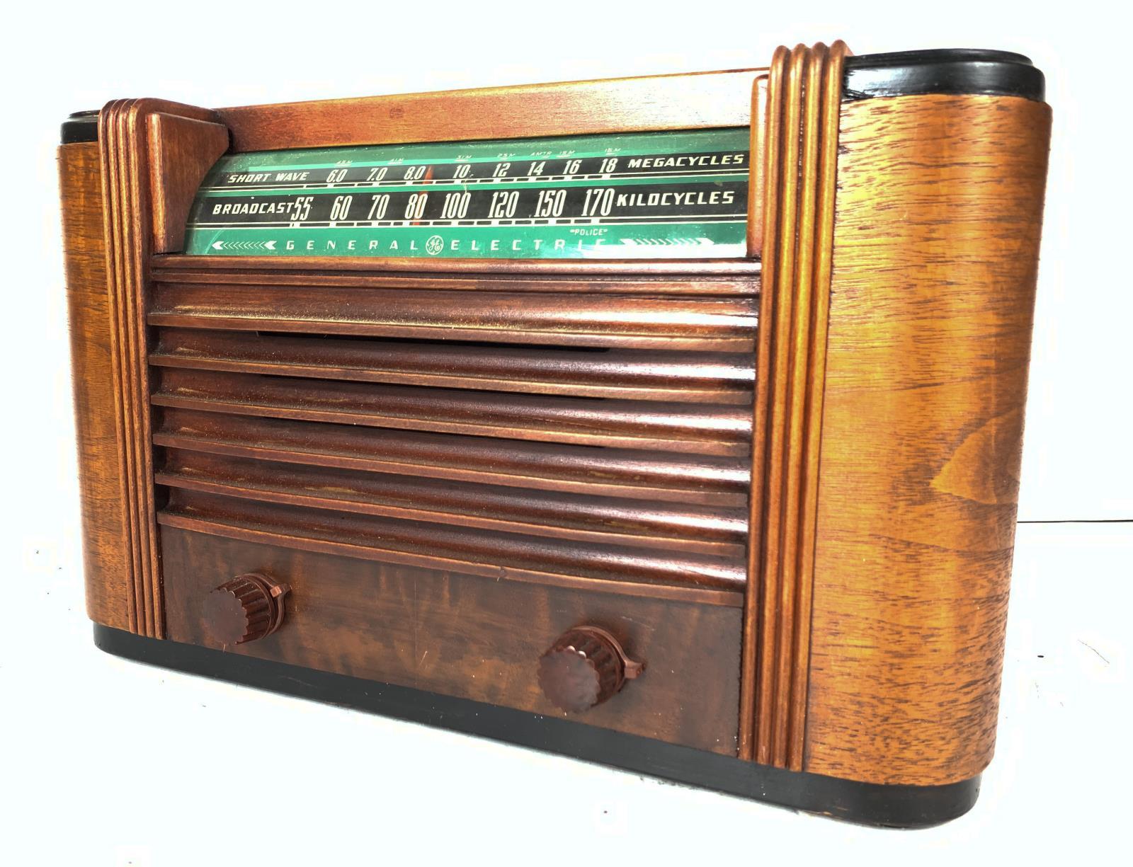 1940's General Electric & Philco Tabletop Radios